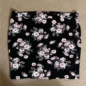 Torrid Black Floral Pencil Skirt